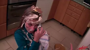 Cakes and Cunts MESSacre Screencap 24 on sinx.preview.netperv.com