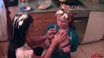 Cakes and Cunts MESSacre Screencap 32 on sinx.preview.netperv.com