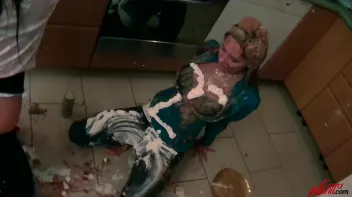 Cakes and Cunts MESSacre Screencap 37 on sinx.preview.netperv.com