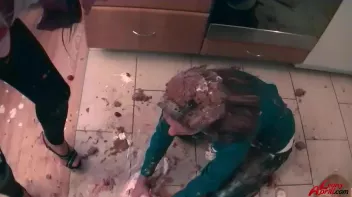 Cakes and Cunts MESSacre Screencap 38 on sinx.preview.netperv.com