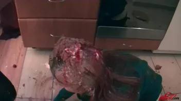 Cakes and Cunts MESSacre Screencap 39 on sinx.preview.netperv.com