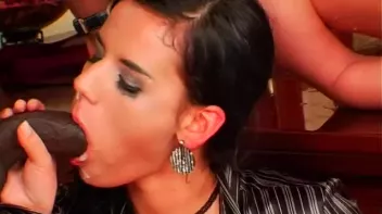 Streams of Natural Champagne Flow Screencap 74 on sinx.preview.netperv.com