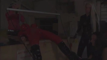 Analfotze mit dem Spekulum genau untersucht Screencap 10 on sinx.preview.netperv.com