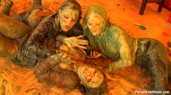 Eurobabes Wet And Messy Paint Party Screencap 85 on sinx.preview.netperv.com