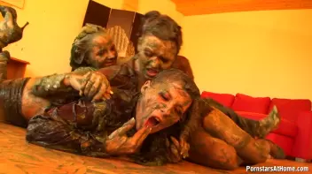 Eurobabes Wet And Messy Paint Party Screencap 114 on sinx.preview.netperv.com