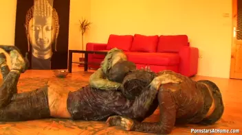 Eurobabes Wet And Messy Paint Party Screencap 116 on sinx.preview.netperv.com