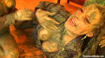 Eurobabes Wet And Messy Paint Party Screencap 76 on sinx.preview.netperv.com