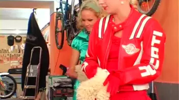 Bike Wash Beauties Screencap 6 on sinx.preview.netperv.com