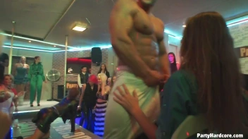 Party Hardcore Gone Crazy Vol. 29 Part 2 - Cam 2 Screencap 16 on sinx.preview.netperv.com