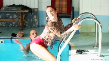 Eurobabe Pool Play Screencap 93 on sinx.preview.netperv.com