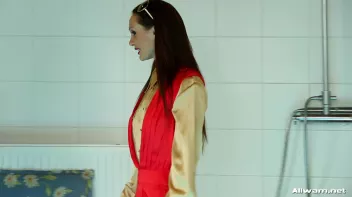 Eurobabe Pool Play Screencap 2 on sinx.preview.netperv.com