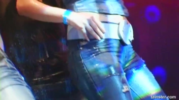 Blue Jean Babes Part 4 Cam 3 Screencap 90 on sinx.preview.netperv.com