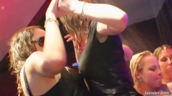 Blue Jean Babes Part 4 Cam 3 Screencap 56 on sinx.preview.netperv.com