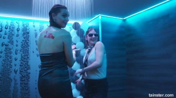 The Wetlook Vibe Is Very Alive! Screencap 19 on sinx.preview.netperv.com