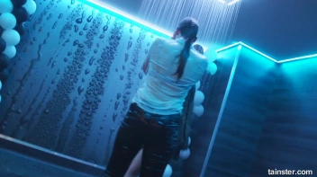 The Wetlook Vibe Is Very Alive! Screencap 40 on sinx.preview.netperv.com