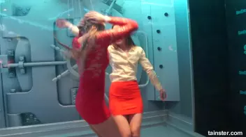 Hot ladies are getting soaking wet Screencap 18 on sinx.preview.netperv.com