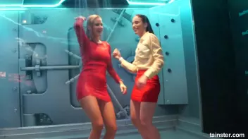 Hot ladies are getting soaking wet Screencap 27 on sinx.preview.netperv.com