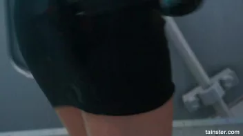 Hot ladies are getting soaking wet Screencap 31 on sinx.preview.netperv.com