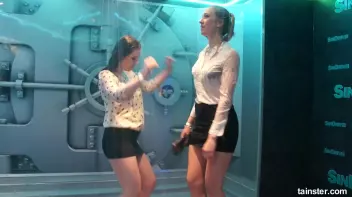 Hot ladies are getting soaking wet Screencap 33 on sinx.preview.netperv.com