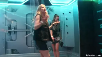 Hot ladies are getting soaking wet Screencap 41 on sinx.preview.netperv.com