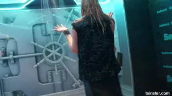 Hot ladies are getting soaking wet Screencap 42 on sinx.preview.netperv.com