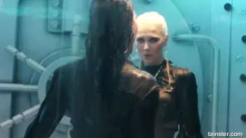 Hot ladies are getting soaking wet Screencap 5 on sinx.preview.netperv.com