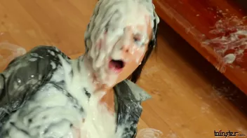 Stopped In Her Tracks By The Slime Wave Screencap 95 on sinx.preview.netperv.com