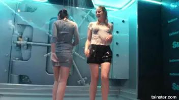 Wet amateur girls go berzerk Screencap 40 on sinx.preview.netperv.com