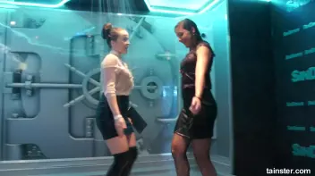 Wet amateur girls go berzerk Screencap 51 on sinx.preview.netperv.com