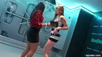 Wet amateur girls go berzerk Screencap 58 on sinx.preview.netperv.com