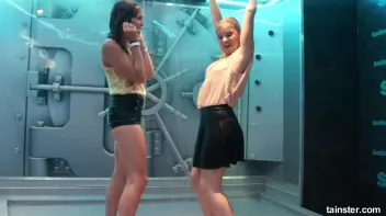 Wet amateur girls go berzerk Screencap 82 on sinx.preview.netperv.com