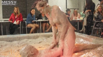 Muddy Wrestling: Sexy Nurse vs. Beauty In Black Screencap 79 on sinx.preview.netperv.com