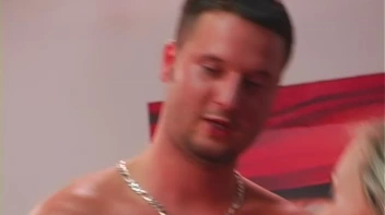 Sexy Viki Gets Hot and Sticky! Screencap 73 on sinx.preview.netperv.com