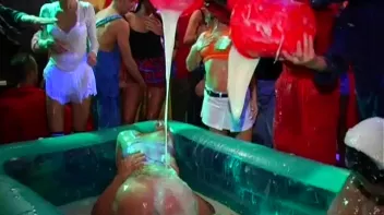 GaGa For Glue Girls Part 1 Screencap 102 on sinx.preview.netperv.com