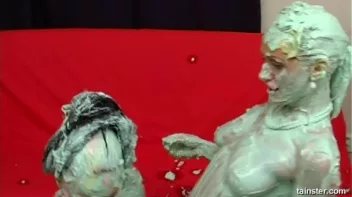 Yogurt Only Diet and Fashion Statement Screencap 49 on sinx.preview.netperv.com