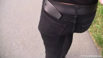 Sucking On The Dock Of The Bay Screencap 19 on sinx.preview.netperv.com