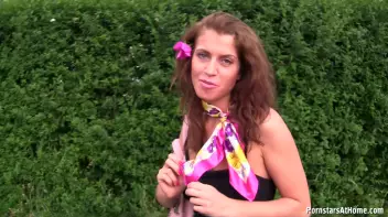 Sucking On The Dock Of The Bay Screencap 21 on sinx.preview.netperv.com