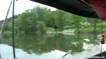 Sucking On The Dock Of The Bay Screencap 3 on sinx.preview.netperv.com