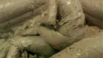 Gina Killmer Enters The Mud Ring Screencap 21 on sinx.preview.netperv.com