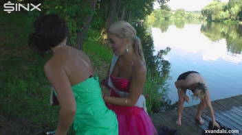 Beauty queens catfight in a lake - Cam 2 Screencap 97 on sinx.preview.netperv.com