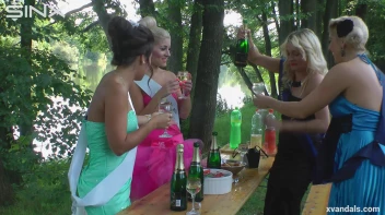 Beauty queens catfight in a lake - Cam 2 Screencap 16 on sinx.preview.netperv.com