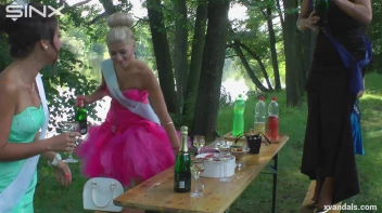 Beauty queens catfight in a lake - Cam 2 Screencap 19 on sinx.preview.netperv.com