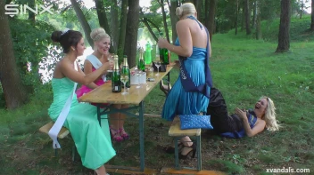 Beauty queens catfight in a lake - Cam 2 Screencap 3 on sinx.preview.netperv.com