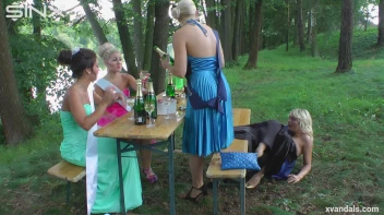 Beauty queens catfight in a lake - Cam 2 Screencap 4 on sinx.preview.netperv.com