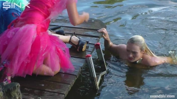 Beauty queens catfight in a lake - Cam 2 Screencap 62 on sinx.preview.netperv.com
