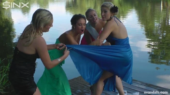 Beauty queens catfight in a lake - Cam 2 Screencap 77 on sinx.preview.netperv.com