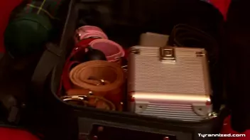 Two Girls Misbehave Screencap 6 on sinx.preview.netperv.com