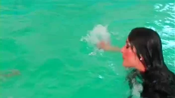 Play Fighting Turns Serious In The Pool Screencap 10 on sinx.preview.netperv.com