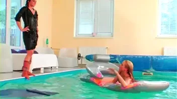 Play Fighting Turns Serious In The Pool Screencap 103 on sinx.preview.netperv.com