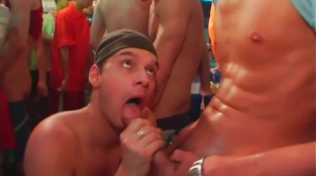 Cock Beach Part 4 - Main Edit Screencap 3 on sinx.preview.netperv.com